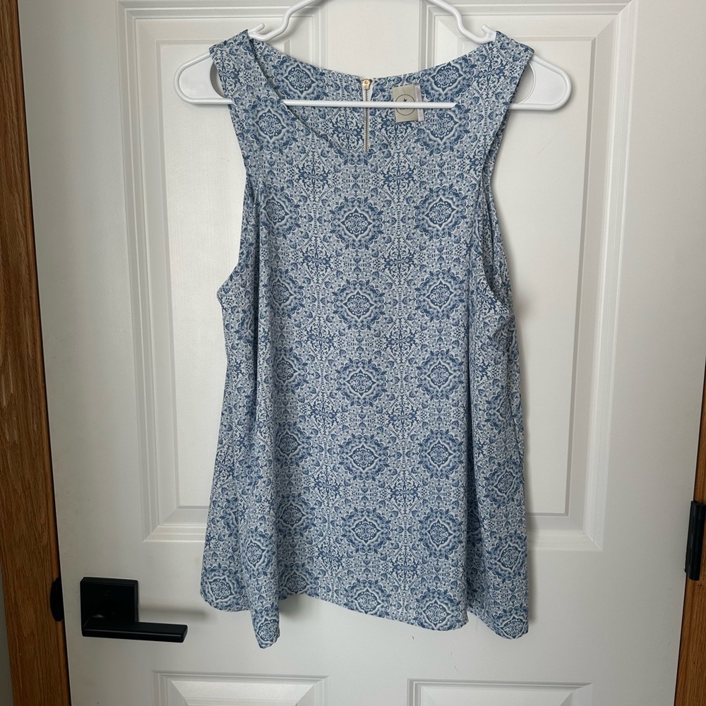 Paper Crane Tank with zippered back. Ladies’ Large